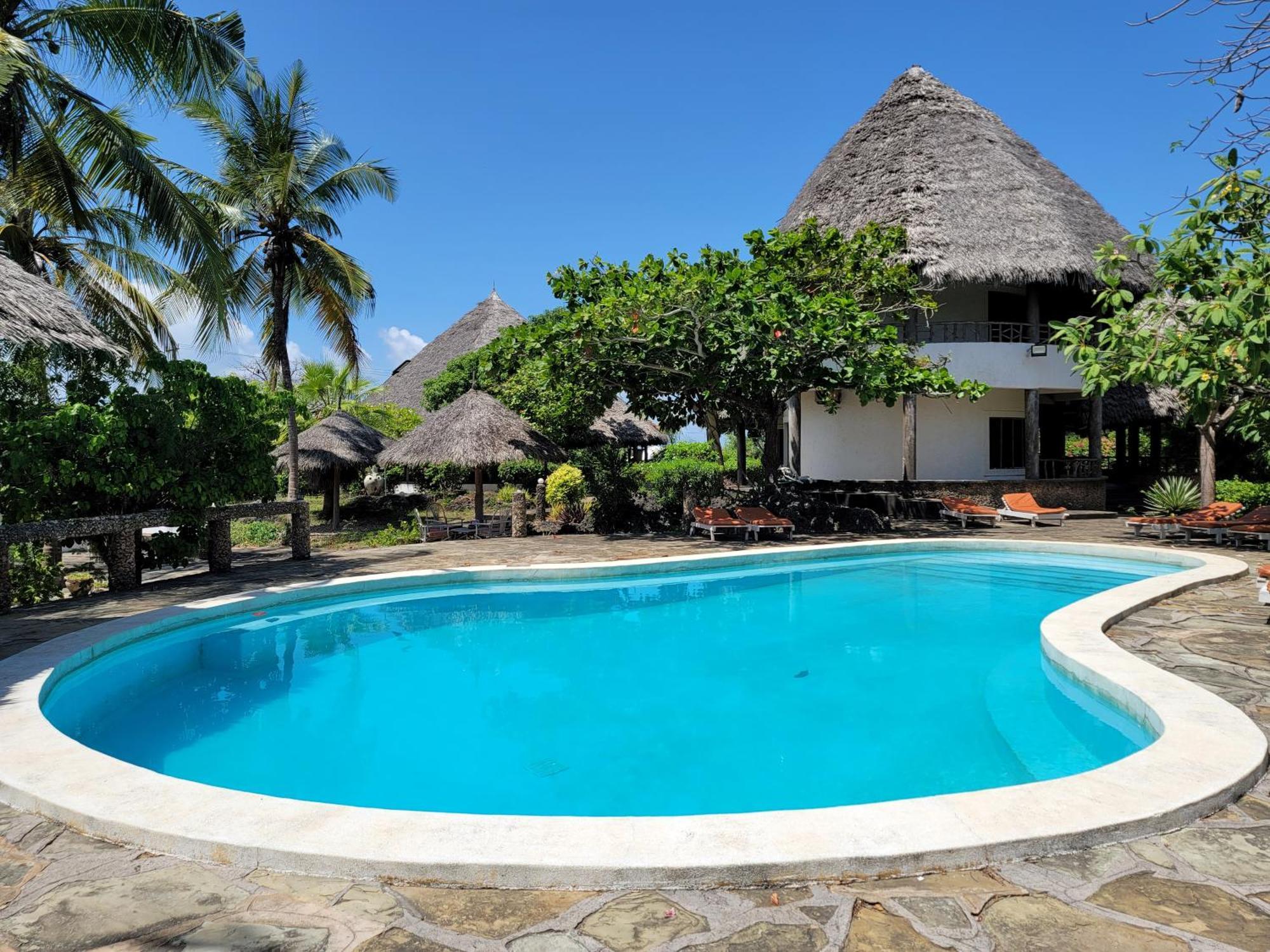 Flamingo Villas Resort Малінді Екстер'єр фото